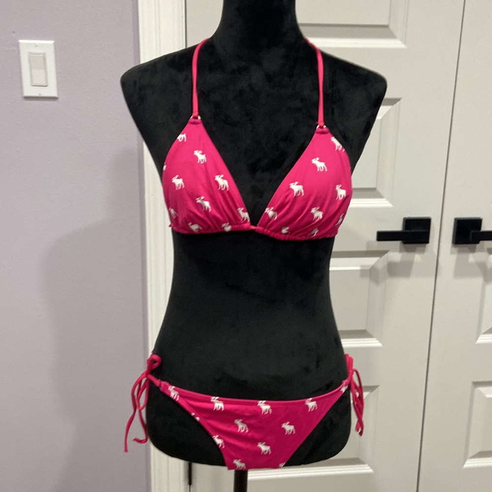 Bikini 👙 Reposhing, super cute but didn't fit☹️